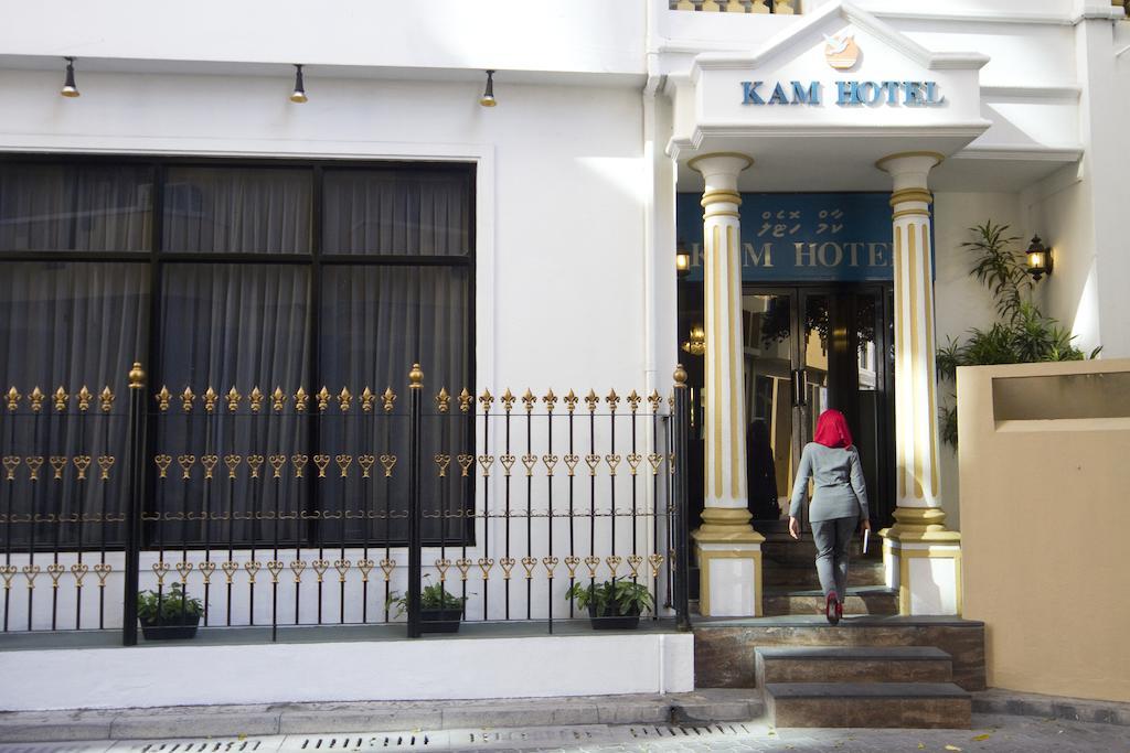 Kam Hotel Male Bagian luar foto