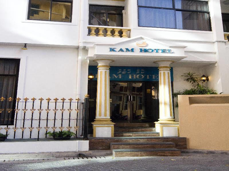 Kam Hotel Male Bagian luar foto